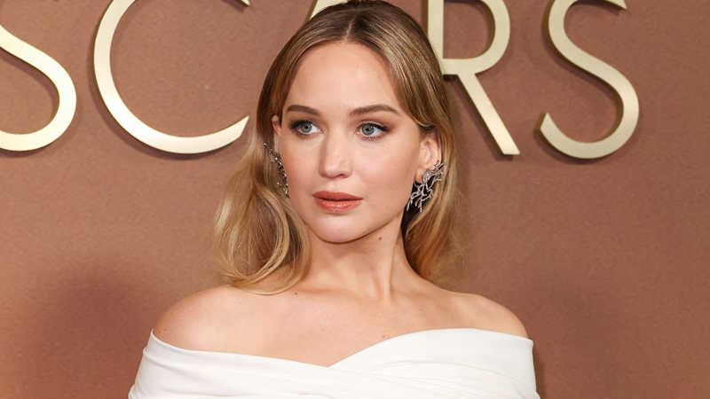 Jennifer Lawrence at The 16th Governors Awards